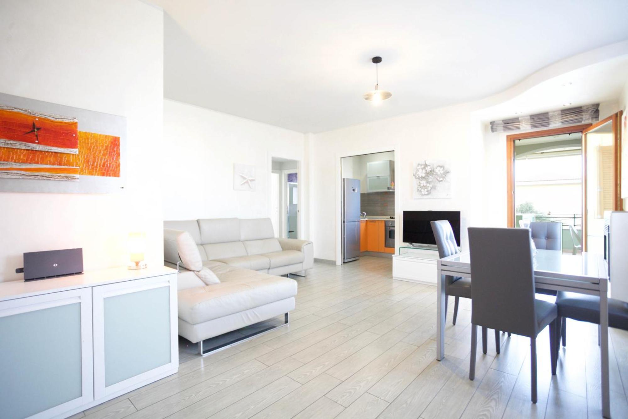 Crystal House Apartment Алгеро Екстериор снимка